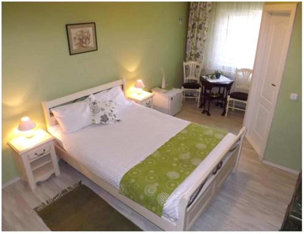 Pensiunea Pentru Tine Prietene Arcani Номер фото